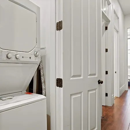Hotel 4Br Gem On Gravier Close To Dining & Souvenirs